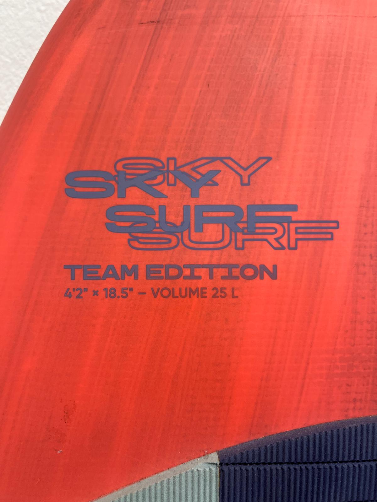 Planche de surf foil Fanatic Sky Surf team series 4'2'' 2023 neuve