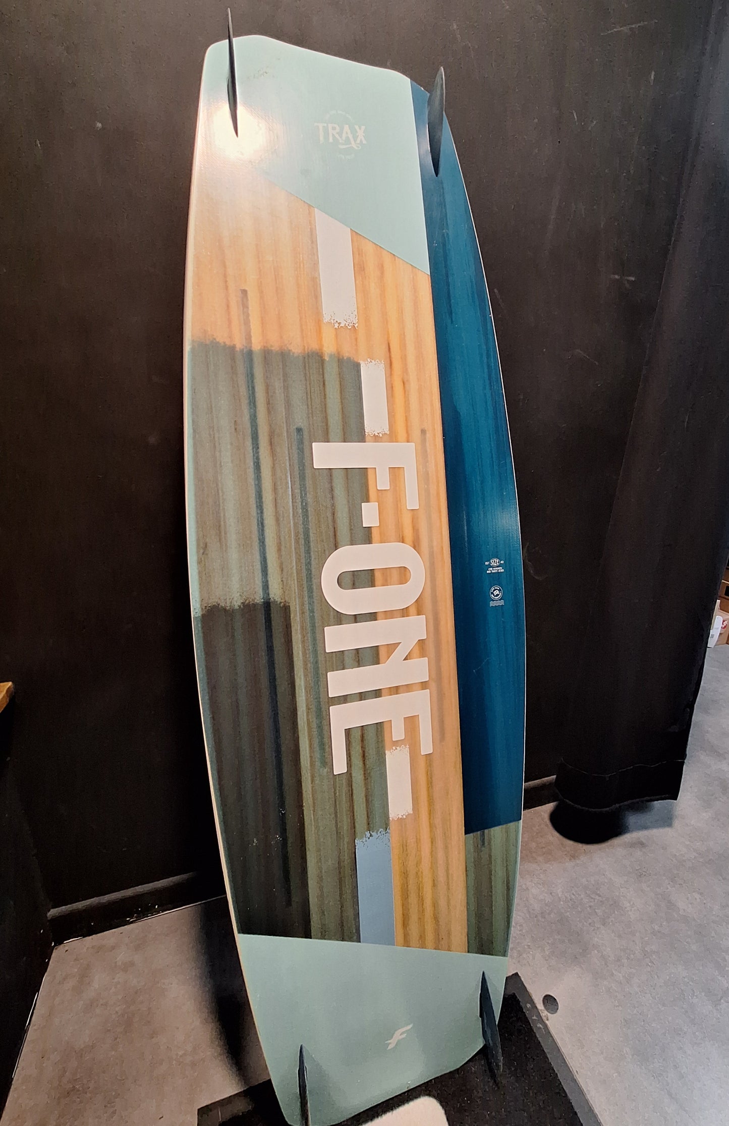 TWIN-TIP  F-ONE TRAX   OCCASION 137/42