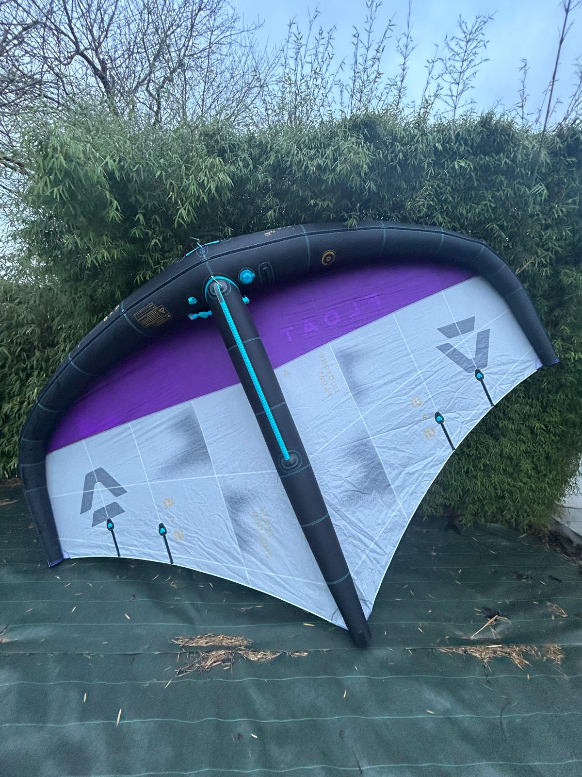FLOAT 5.5 m 2025 + Boom occasion (-35%)
