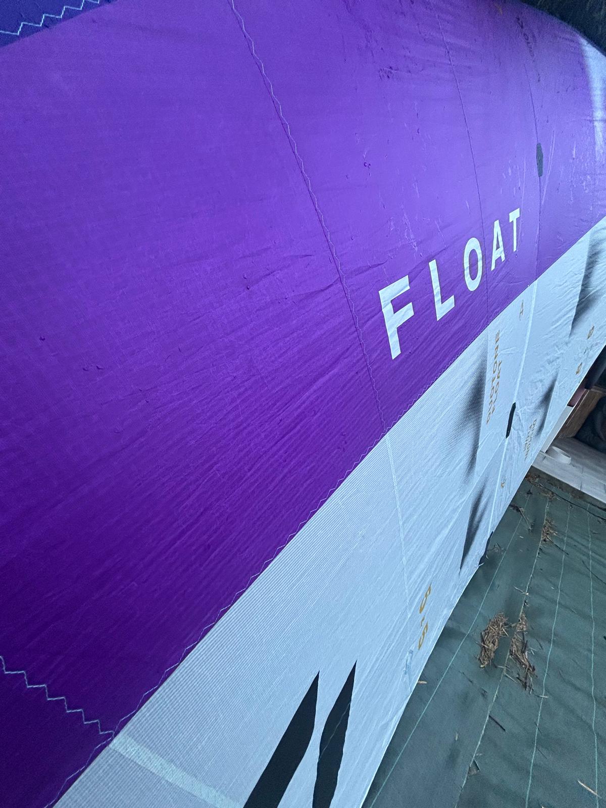 FLOAT 5.5 m 2025 + Boom occasion (-35%)