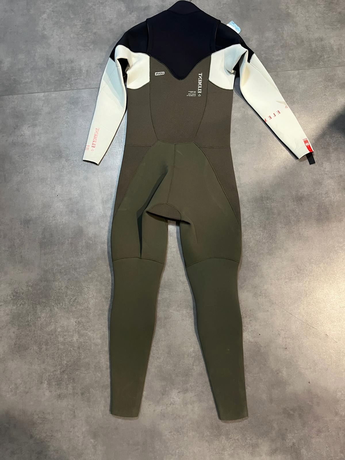 Combinaison ION element 3/2 front zip neuve